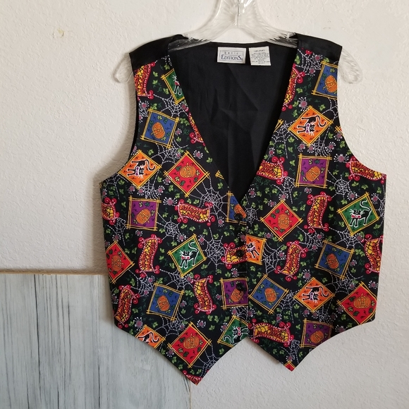 Basic Edition Lightweight Halloween Vest - Picture 1 of 6